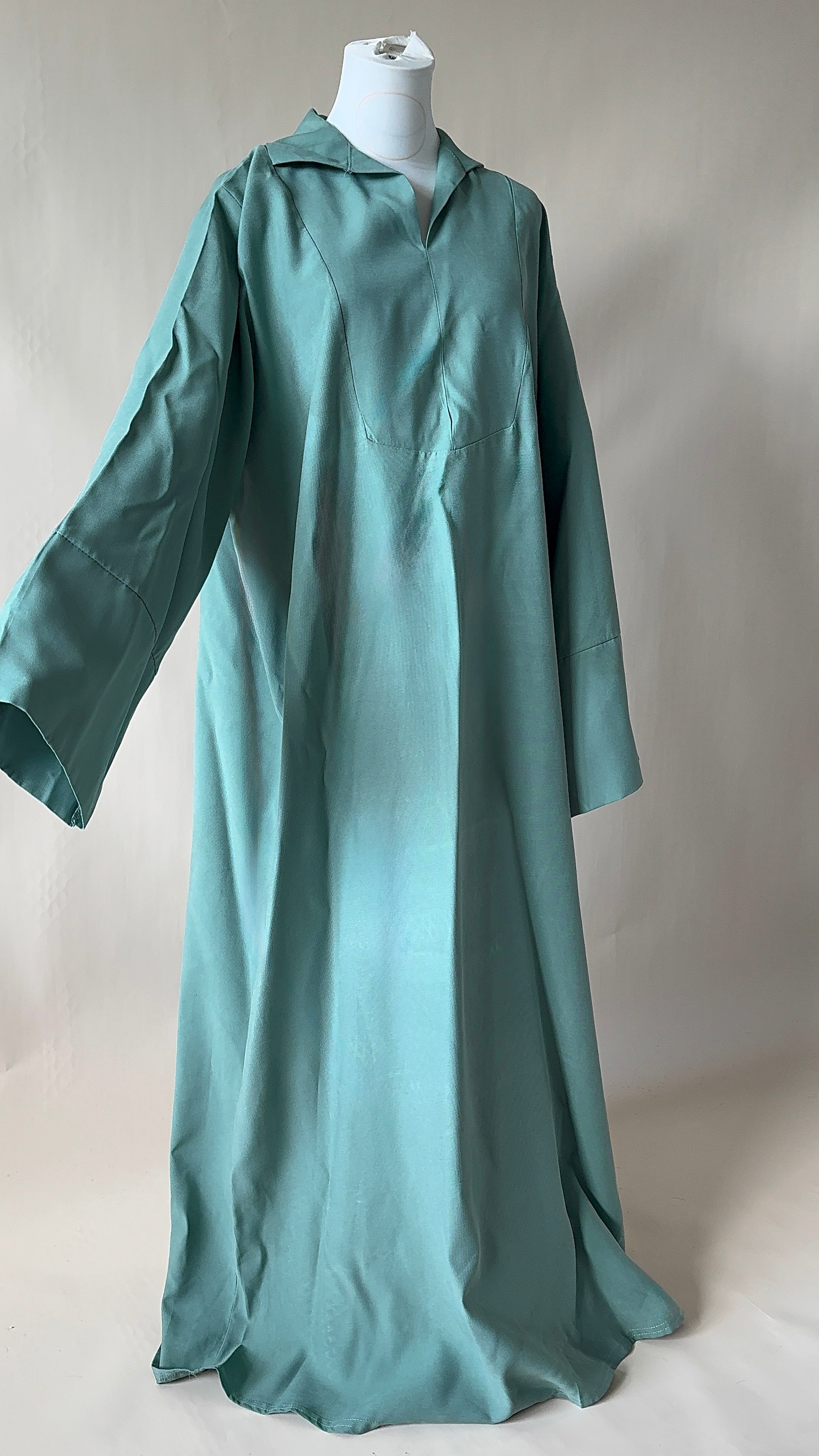 ABAYA LINA