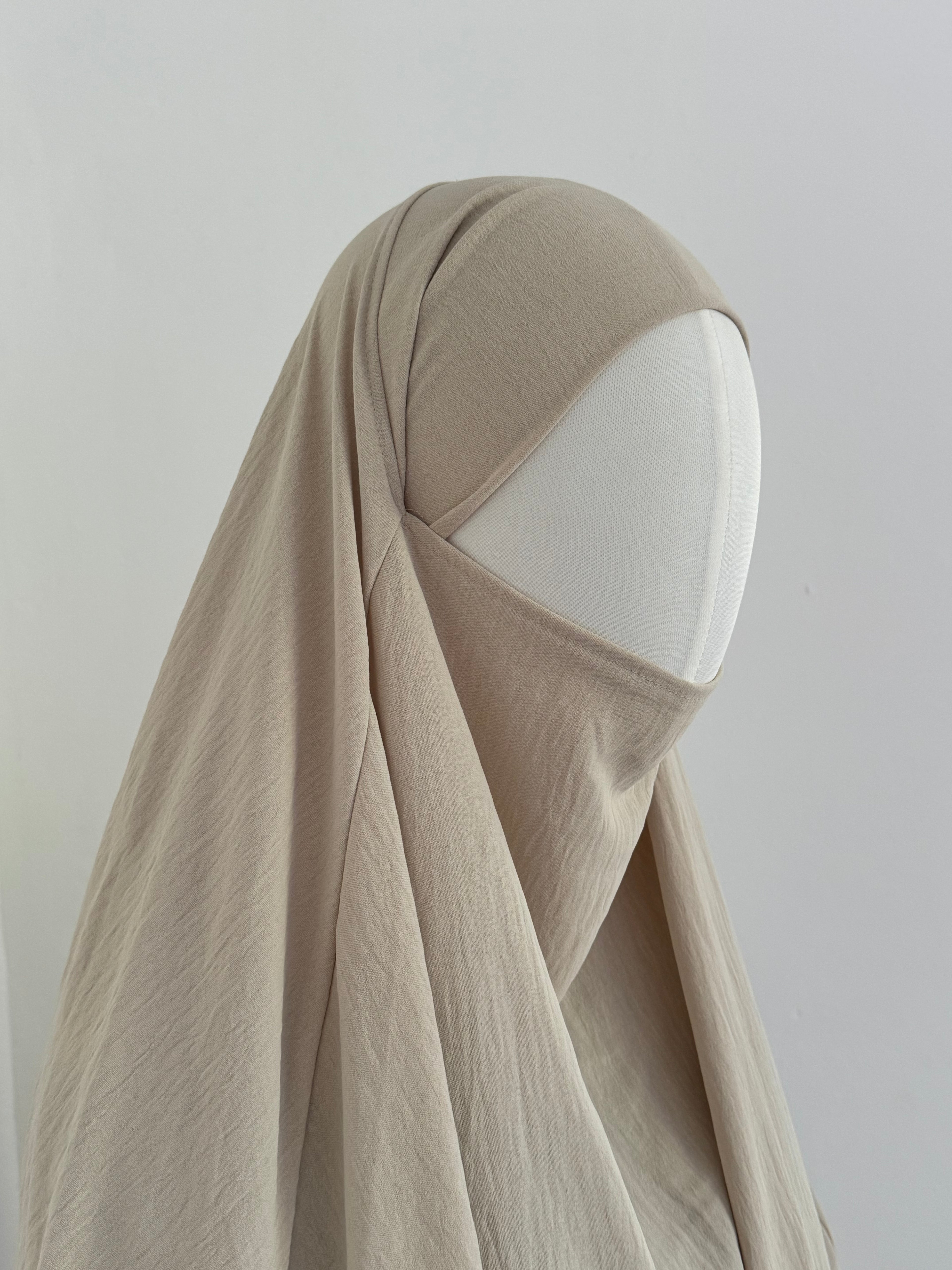KHIMAR HAYA