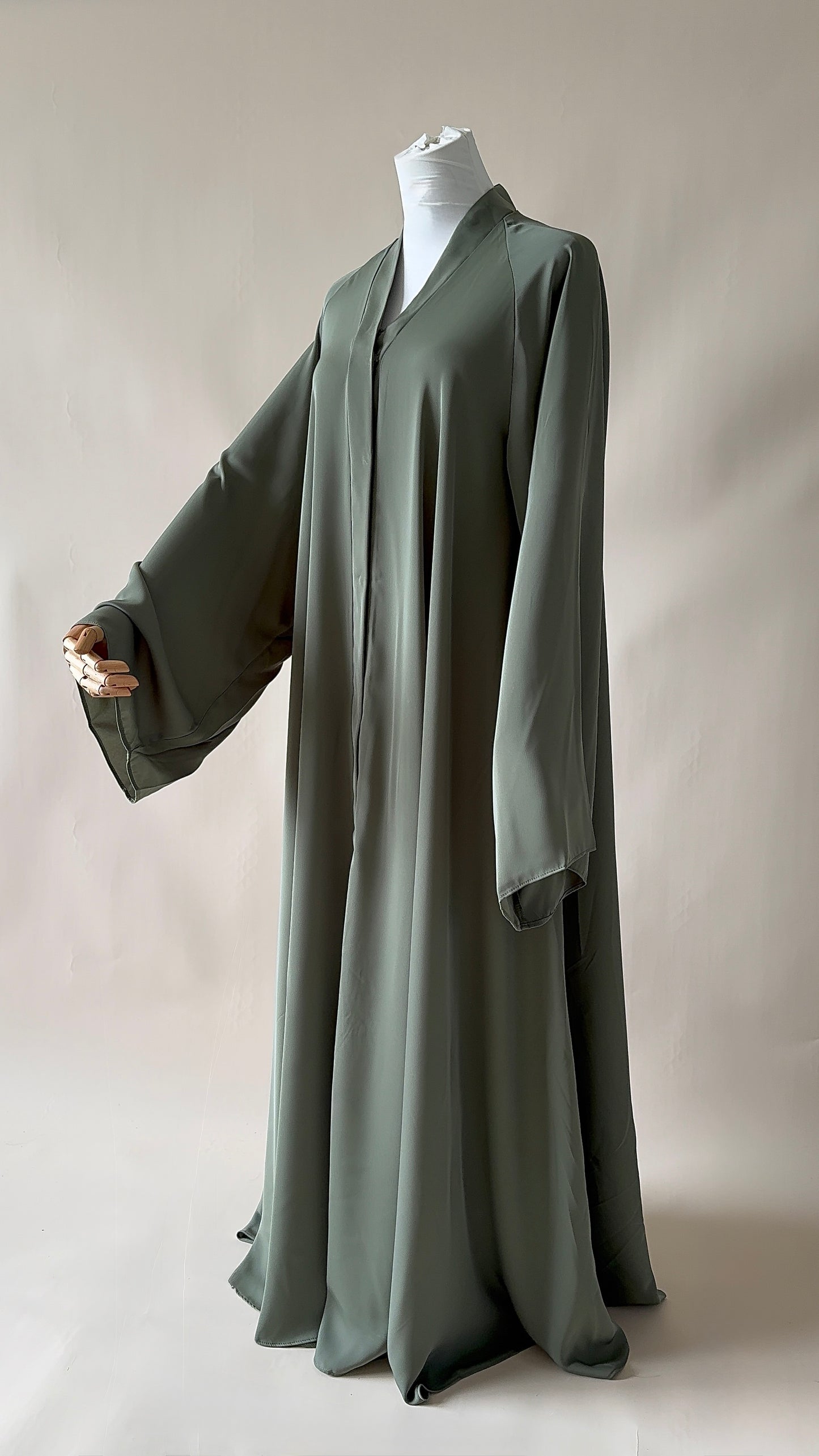 ABAYA EMIRATI