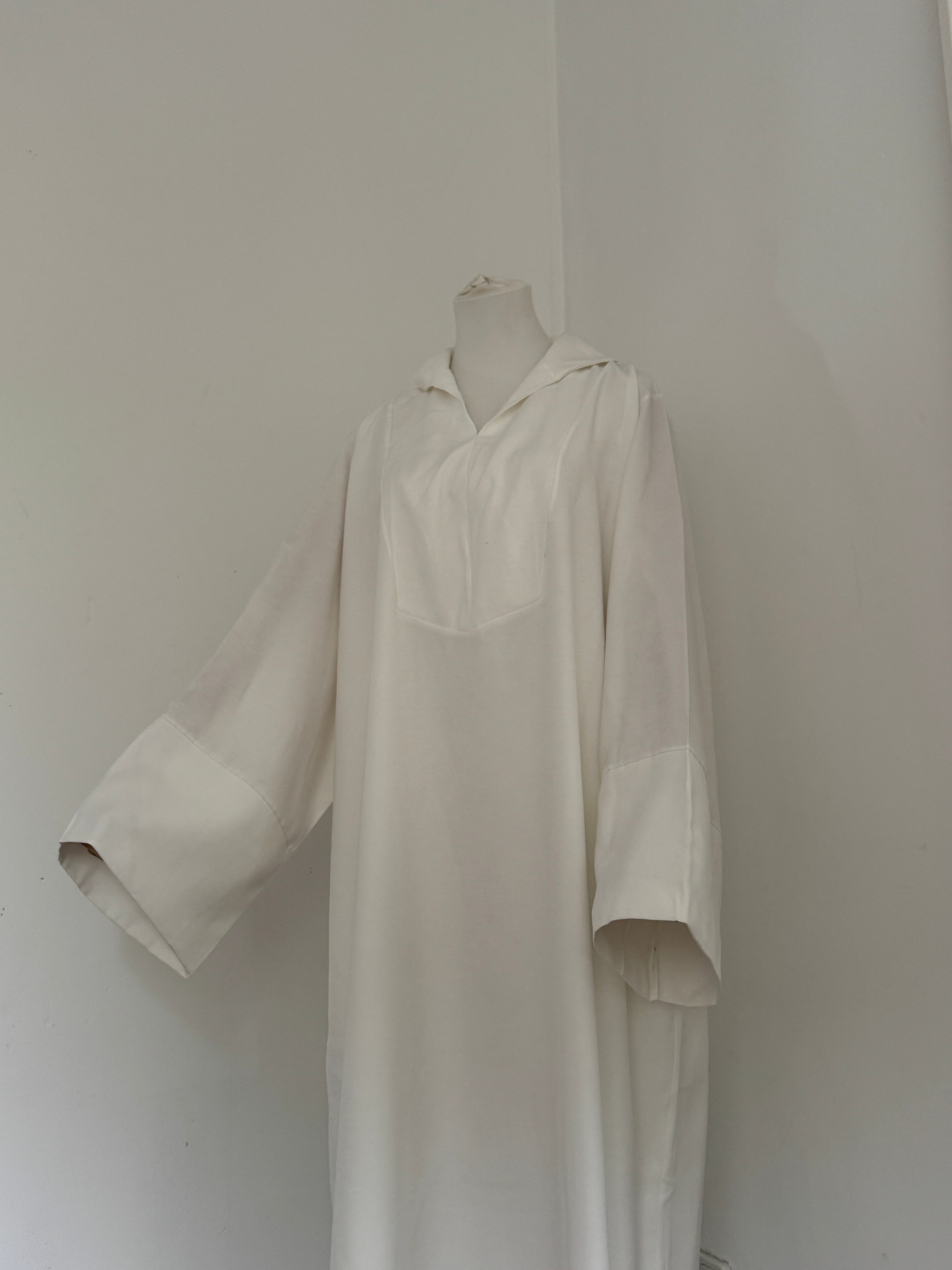 ABAYA LINA