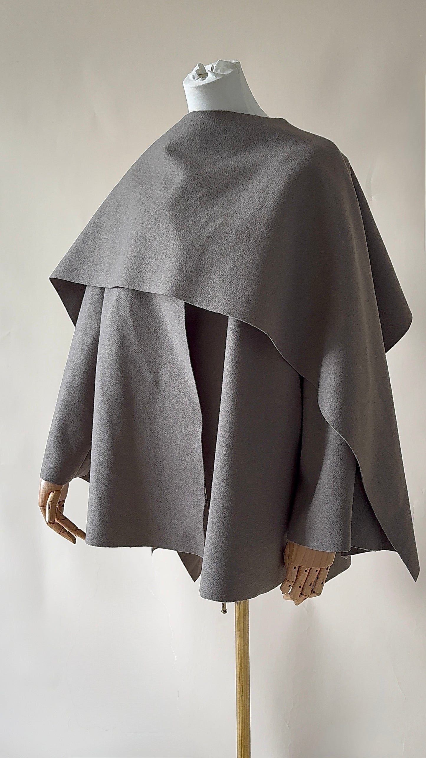 PONCHO LAYAL