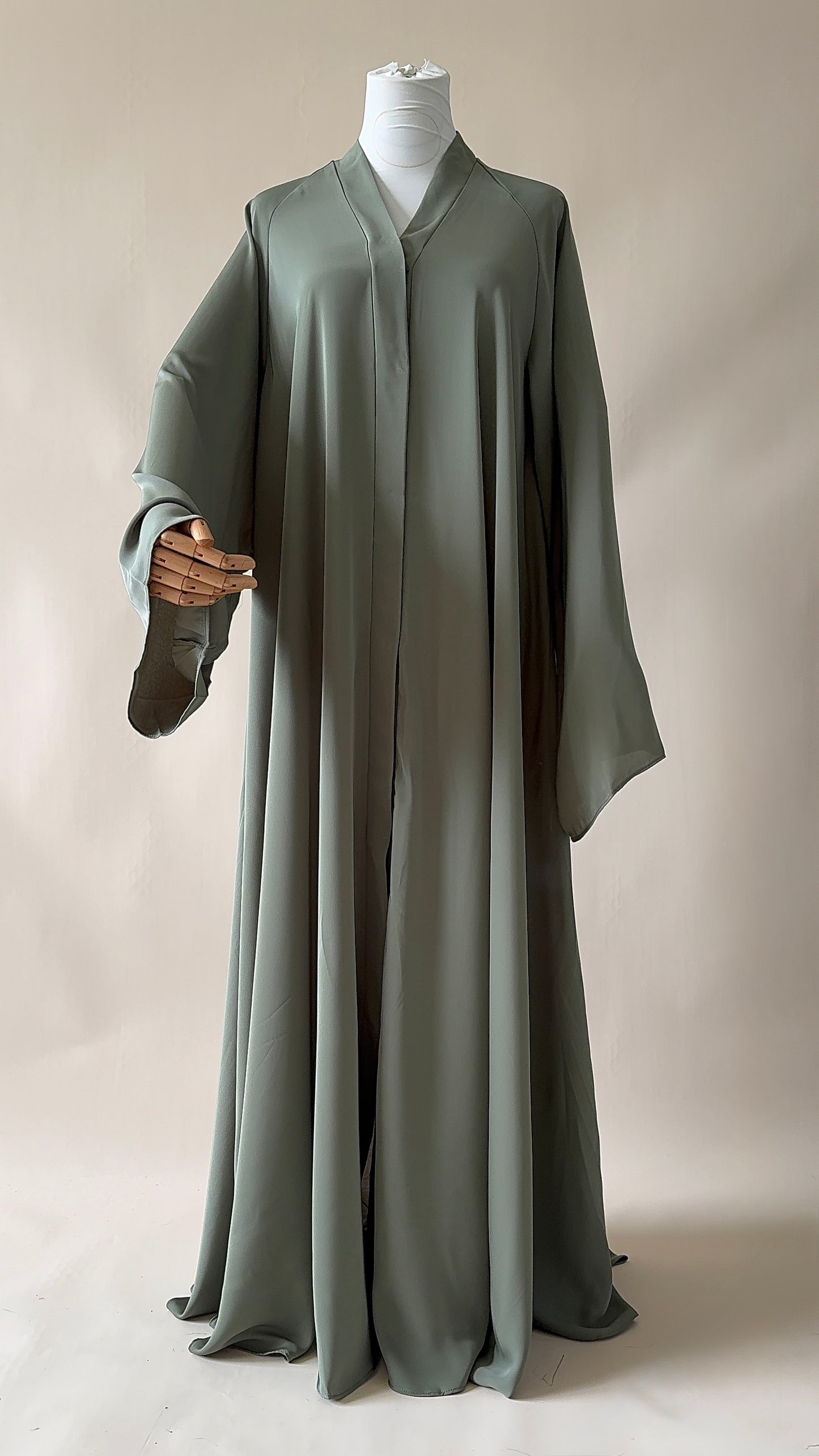 ABAYA EMIRATI