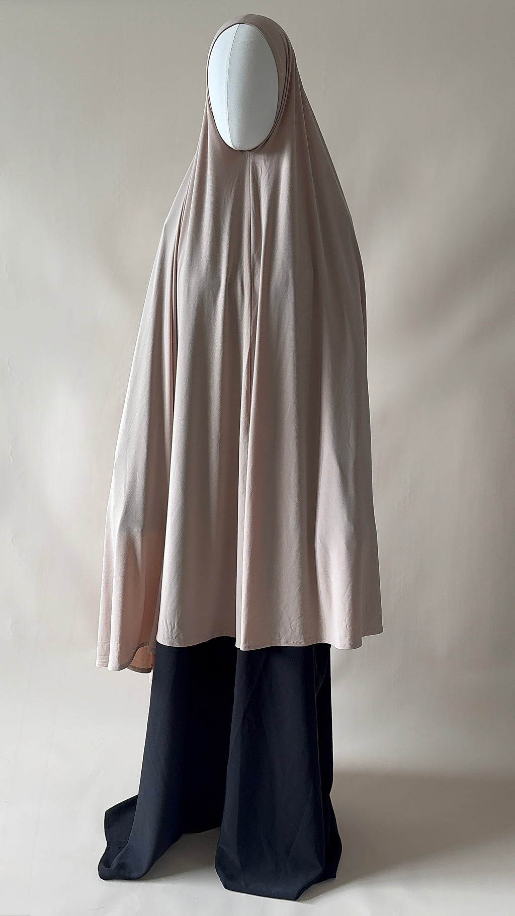 KHIMAR ZAYNA